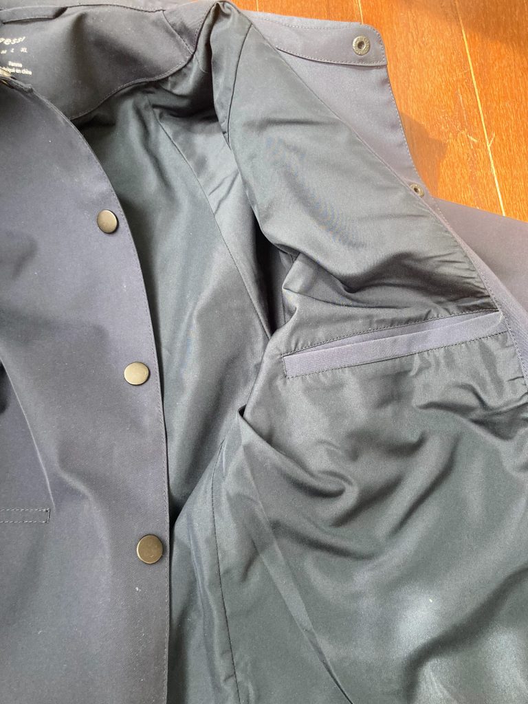 Inner pocket on Vessi Westerly Coach Jacket
